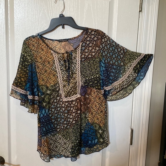 Chacha Vente Sz PM Women’s short flutter sleeve top - Picture 1 of 8